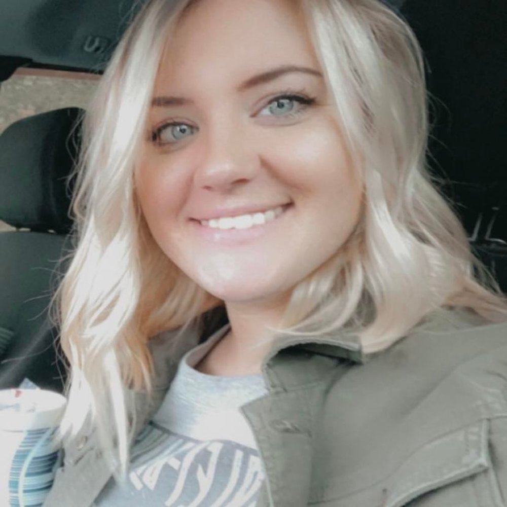 Meet your Posher, Courtney